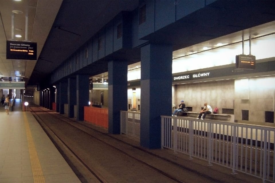 Przystanek Dworzec Główny Tunel, 2009